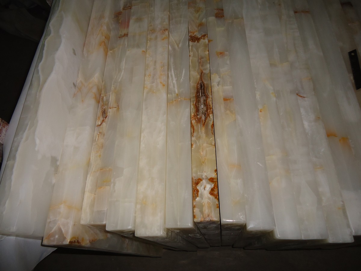 white onyx