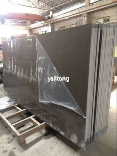 Harmaa kvartsi laatat