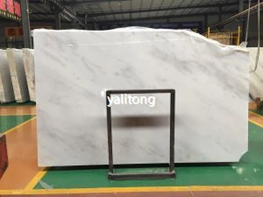 Valkoinen marmori laatat Kylpyhuone