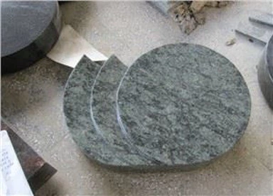 Oliivinvihreä graniitti hautakivitehdas