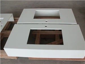 Valkoiset nano-kiteiset lasiastiat, mitoitettu reuna