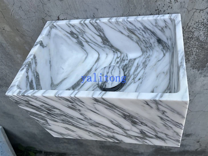 Arabescaton marmorinen seinäallasallas 300mm